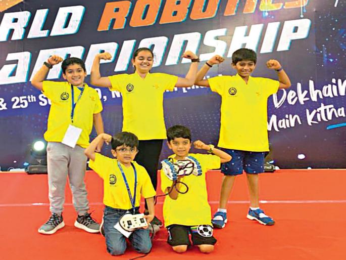 Robinist finalists in robotics competition | रोबोटिक्स स्पर्धेत ‘रोबोनिस्ट’ अंतिम फेरीत Robinist finalists in robotics competition | रोबोटिक्स स्पर्धेत ‘रोबोनिस्ट’ अंतिम फेरीत