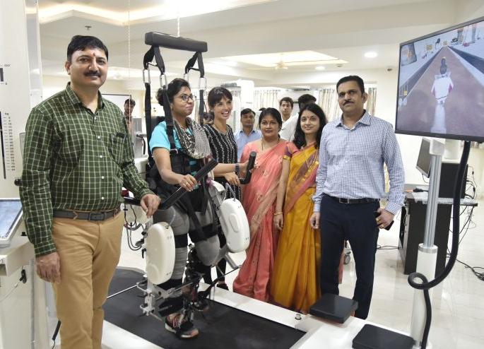 Robotic technology allows rehabilitation of patients on cot | रोबोटिक तंत्रज्ञानाने खाटेवरील रुग्णांचे पुनर्वसन शक्य