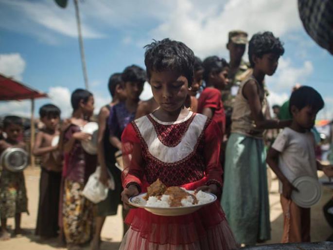 HRW: Rohingya must be moved to safer areas in Cox's Bazar | रोहिंग्यांना कॉक्स बझारमधून सुरक्षित ठिकाणी पाठवण्याची मागणी