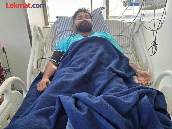 Ahilyanagar hotel was vandalized and the hotel owner was shot at | जामखेडमध्ये थरार! हॉटेल कावेरीवर टोळक्याचा गोळीबार; मालकाच्या पायातून गोळी आरपार Ahilyanagar hotel was vandalized and the hotel owner was shot at | जामखेडमध्ये थरार! हॉटेल कावेरीवर टोळक्याचा गोळीबार; मालकाच्या पायातून गोळी आरपार