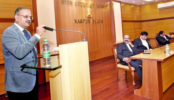 Reaching the peak of advocacy requires diligence: justice Rohit Dev Opinion | वकिलीतील शिखर गाठण्यासाठी परिश्रम आवश्यक : न्या. रोहित देव यांचे मत