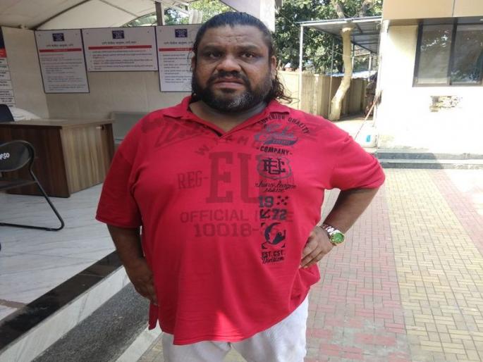 fruad case in kalyan | कल्याणमध्ये तरूणाला घातला लाखोचा गंडा, सोशल मीडियाच्या माध्यमातून सापळा रचत भामट्याला पकडलं fruad case in kalyan | कल्याणमध्ये तरूणाला घातला लाखोचा गंडा, सोशल मीडियाच्या माध्यमातून सापळा रचत भामट्याला पकडलं