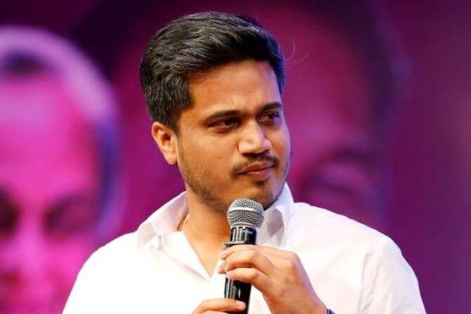 ncp leader rohit pawar targets bjp leaders over cm uddhav thackeray not available meeting narendra modi covid | मंत्र्यांना निर्णय घेण्याचं स्वातंत्र्य नसणं, या संस्कृतीची भाजपच्या नेत्यांना सवय; रोहित पवारांचा टोला ncp leader rohit pawar targets bjp leaders over cm uddhav thackeray not available meeting narendra modi covid | मंत्र्यांना निर्णय घेण्याचं स्वातंत्र्य नसणं, या संस्कृतीची भाजपच्या नेत्यांना सवय; रोहित पवारांचा टोला
