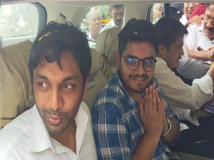 Rohit Pawar, Prateek Patil, Rohit Patil support Sharad Pawar | शरद पवारांसोबत तिघे तरुण शिलेदार मैदानात; रोहित पवार, प्रतीक पाटील, रोहित पाटीलांची साथ Rohit Pawar, Prateek Patil, Rohit Patil support Sharad Pawar | शरद पवारांसोबत तिघे तरुण शिलेदार मैदानात; रोहित पवार, प्रतीक पाटील, रोहित पाटीलांची साथ