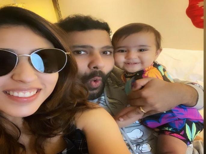 Yuzvendra Chahal alleges he has been cropped out of photo, Ritika Sajdeh stumps him with hilarious reply | रोहितच्या पत्नीनं युझवेंद्र चहलचा फोटो कापला; पण का?