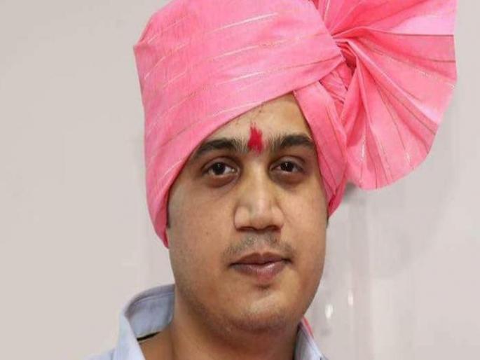 Lok sabha Election 2019 Rohit Pawar criticized Narendra Modi On Choukidar Issue | 'मोदीजी, गणिताच्या पुस्तकाला इतिहासाच कव्हर लावल्याने गणितं सुटणार नाहीत' Lok sabha Election 2019 Rohit Pawar criticized Narendra Modi On Choukidar Issue | 'मोदीजी, गणिताच्या पुस्तकाला इतिहासाच कव्हर लावल्याने गणितं सुटणार नाहीत'