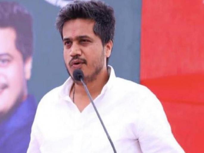 No security to former ministers and MLA's in Punjab, Rohit Pawar says Maharashtra government should think about it | Rohit Pawar: 'माजी नेत्यांची सुरक्षा काढण्याचा पंजाब सरकारचा निर्णय स्वागतार्ह, महाराष्ट्रातही असा विचार व्हावा'-रोहित पवार No security to former ministers and MLA's in Punjab, Rohit Pawar says Maharashtra government should think about it | Rohit Pawar: 'माजी नेत्यांची सुरक्षा काढण्याचा पंजाब सरकारचा निर्णय स्वागतार्ह, महाराष्ट्रातही असा विचार व्हावा'-रोहित पवार
