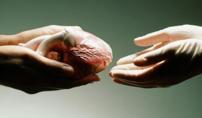 Father's organ donation at the initiative of daughters; Three patients received life support | मुलींच्या पुढाकाराने वडिलांचे अवयवदान; तीन रुग्णांना मिळाले जीवनदान