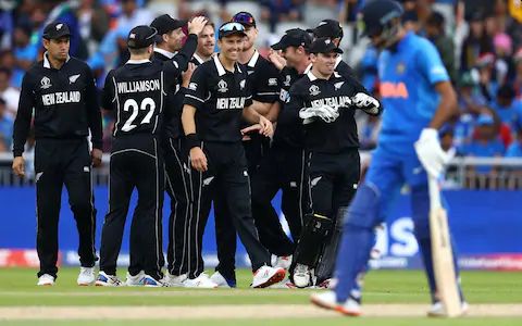 Ind Vs NZ: New Zealand player writes history, made great strides | Ind Vs NZ : न्यूझीलंडच्या खेळाडूने मैदानात येतात लिहिला इतिहास, केला मोठा पराक्रम