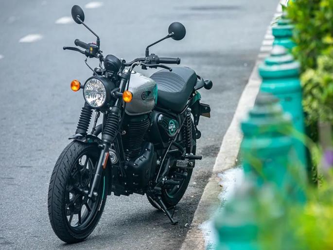 royal enfield hunter 350 bike sales cross two lakh units | रॉयल एनफिल्डच्या 'या' बाईकला ग्राहकांची पसंती, दोन लाख युनिट्स विक्रीचा आकडा पार 