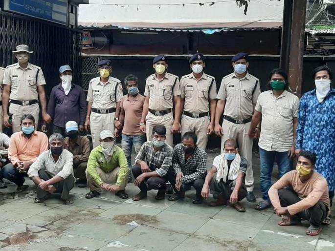 RPF caught a major case of theft of railway material in record time | आरपीएफने विक्रमी वेळेत मोठ्या रेल्वे सामग्री चोरीचे प्रकरण पकडले RPF caught a major case of theft of railway material in record time | आरपीएफने विक्रमी वेळेत मोठ्या रेल्वे सामग्री चोरीचे प्रकरण पकडले