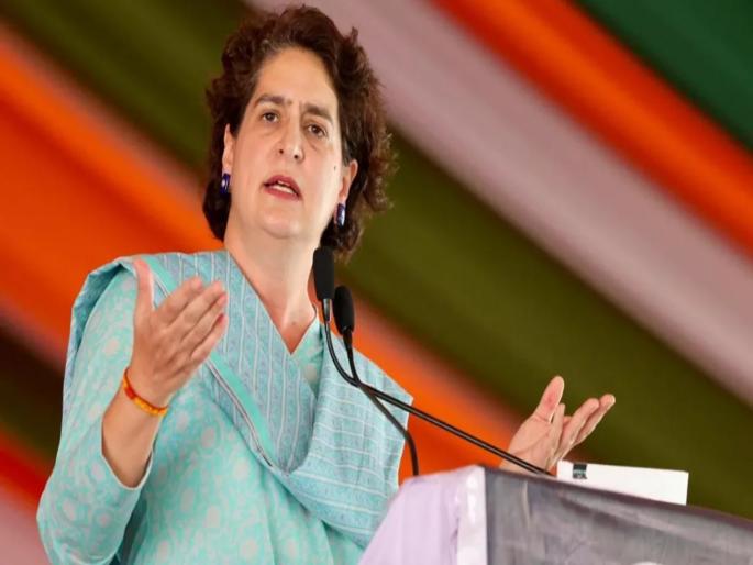 Priyanka Gandhi in trouble due to her statement against PM Modi; Notice sent by EC | PM मोदींविरोधात केलेल्या विधानामुळे प्रियंका गांधी अडचणीत; EC नं पाठवली नोटीस