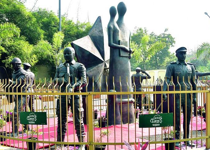 'Police Citizen Maitreya Chowk' in Nagpur | उपराजधानीत साकारतोय ‘पोलीस नागरिक मैत्रेय चौक’ 'Police Citizen Maitreya Chowk' in Nagpur | उपराजधानीत साकारतोय ‘पोलीस नागरिक मैत्रेय चौक’