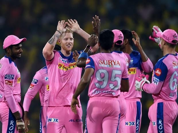 Shocking! Accident of Rajasthan Royals team player oshane thomas in IPL | धक्कादायक! आयपीएलमधील राजस्थान रॉयल्स संघाच्या खेळाडूला अपघात