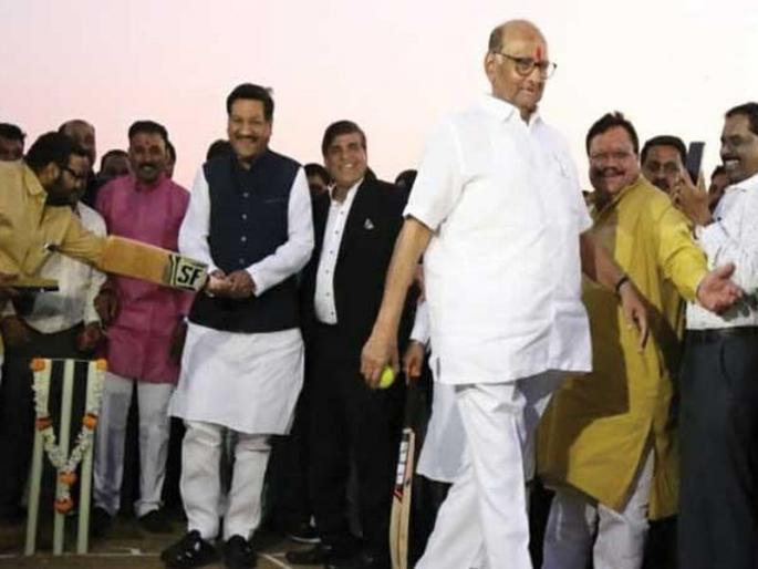 Sharad Pawar loves to take wickets, but Sadhubhai took his wicket | शरद पवारांना विकेट घ्यायलाच आवडतं, पण सदुभाऊंनी त्यांचीच विकेट घेतली Sharad Pawar loves to take wickets, but Sadhubhai took his wicket | शरद पवारांना विकेट घ्यायलाच आवडतं, पण सदुभाऊंनी त्यांचीच विकेट घेतली