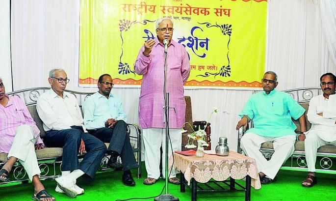 Why not get a medical expert for tribal areas? | आदिवासी क्षेत्रांसाठी वैद्यकीय तज्ज्ञ का मिळत नाहीत? Why not get a medical expert for tribal areas? | आदिवासी क्षेत्रांसाठी वैद्यकीय तज्ज्ञ का मिळत नाहीत?