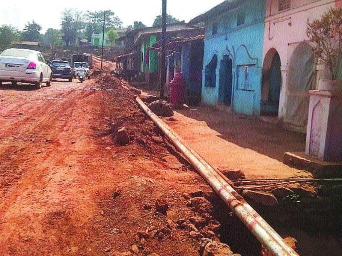 Danger to brains home due to widening work | रुंदीकरण कामामुळे मेंदडीतील घरांना धोका Danger to brains home due to widening work | रुंदीकरण कामामुळे मेंदडीतील घरांना धोका