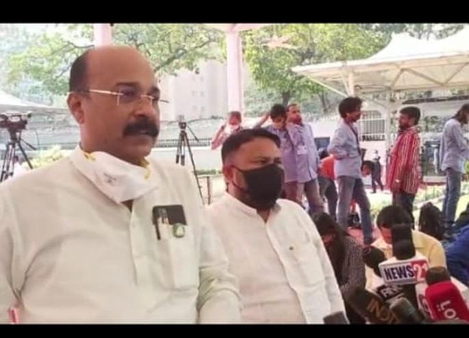 Why the livestock development board away from Akola | पशुधन विकास मंडळाला अकाेल्याचे वावडे का ? Why the livestock development board away from Akola | पशुधन विकास मंडळाला अकाेल्याचे वावडे का ?