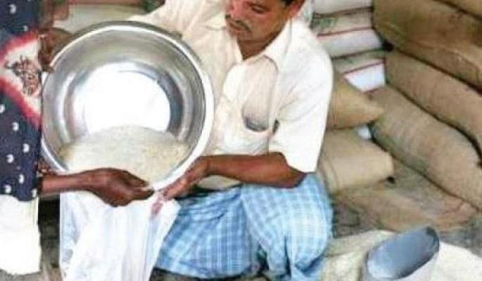Displaced workers to get free rice without ration card! | विस्थापित मजूरांना रेशनकार्डशिवाय मिळणार मोफत तांदूळ ! Displaced workers to get free rice without ration card! | विस्थापित मजूरांना रेशनकार्डशिवाय मिळणार मोफत तांदूळ !