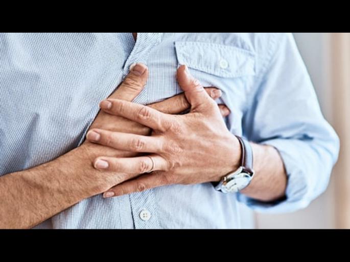 Mucus in lungs: Easy and effective home remedies to get rid lungs mucus naturally | छातीत जमा झालेला कफ लगेच येईल बाहेर, एकदा करू बघा हे नॅचलर उपाय! Mucus in lungs: Easy and effective home remedies to get rid lungs mucus naturally | छातीत जमा झालेला कफ लगेच येईल बाहेर, एकदा करू बघा हे नॅचलर उपाय!