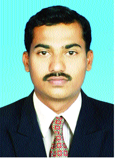 He looked down on the sorrow and made his brother's eyeball | दु:ख बाजूला सारून त्याने केले भावाचे नेत्रदान He looked down on the sorrow and made his brother's eyeball | दु:ख बाजूला सारून त्याने केले भावाचे नेत्रदान