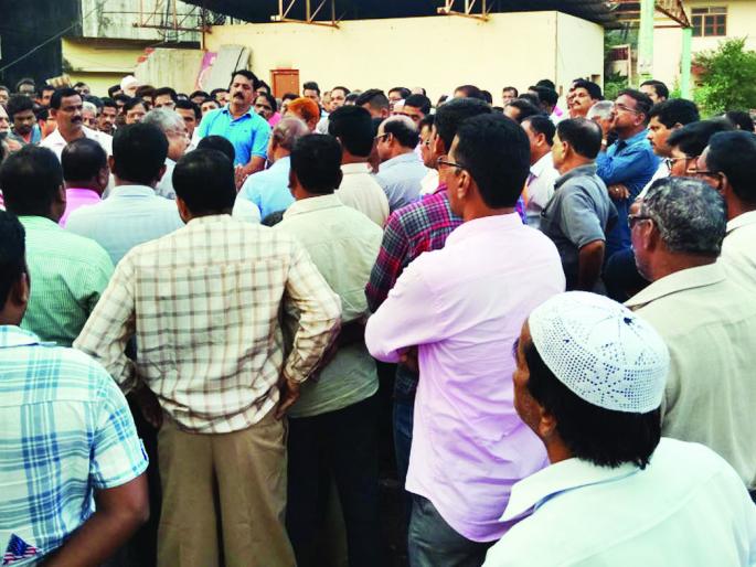 Mandate removal order without prior notice - Mumbai-Goa highway four-lane: | पूर्वसूचना न देताच बांधकामे हटवण्याचे आदेश- मुंबई - गोवा महामार्ग चौपदरीकरण : Mandate removal order without prior notice - Mumbai-Goa highway four-lane: | पूर्वसूचना न देताच बांधकामे हटवण्याचे आदेश- मुंबई - गोवा महामार्ग चौपदरीकरण :