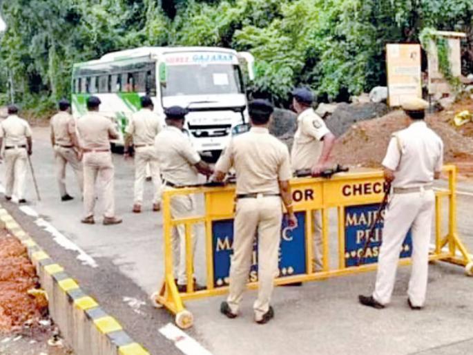 Legal notice to close 22 check posts on state border Contractor estimated to get Rs 500 crore compensation | राज्य सीमेवरील २२ चेकपोस्ट बंद करण्यासाठी कायदेशीर नोटीस; कंत्राटदाराला ५०० कोटी रुपयांची भरपाई मिळण्याचा व्यक्त केला अंदाज Legal notice to close 22 check posts on state border Contractor estimated to get Rs 500 crore compensation | राज्य सीमेवरील २२ चेकपोस्ट बंद करण्यासाठी कायदेशीर नोटीस; कंत्राटदाराला ५०० कोटी रुपयांची भरपाई मिळण्याचा व्यक्त केला अंदाज