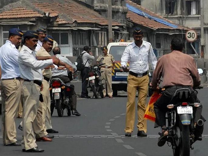 1247 rash drivers lose their licences for 3 months repeat offenders likely to be banned from driving for life | ...तर तुमचा वाहन परवाना कायमस्वरुपी रद्द होणार 1247 rash drivers lose their licences for 3 months repeat offenders likely to be banned from driving for life | ...तर तुमचा वाहन परवाना कायमस्वरुपी रद्द होणार