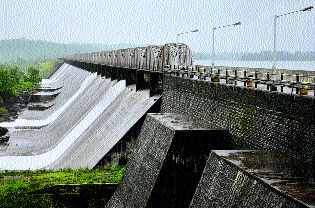 25 percent water storage deposits in Mumbai's ponds | मुंबईच्या तलावांमध्ये २५ टक्के जलसाठा जमा 25 percent water storage deposits in Mumbai's ponds | मुंबईच्या तलावांमध्ये २५ टक्के जलसाठा जमा