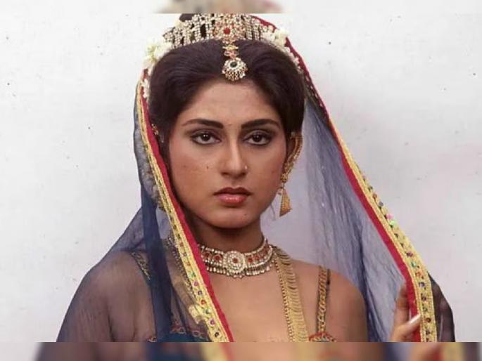 where-is-mahabharat-draupadi-roopa-ganguly-after-36-years-attempted-suicide-three-times | छोट्या पडद्यावरील 'द्रौपदी'च्या घरी घडलेलं 'महाभारत', नवऱ्याला कंटाळून सोडला अभिनय where-is-mahabharat-draupadi-roopa-ganguly-after-36-years-attempted-suicide-three-times | छोट्या पडद्यावरील 'द्रौपदी'च्या घरी घडलेलं 'महाभारत', नवऱ्याला कंटाळून सोडला अभिनय