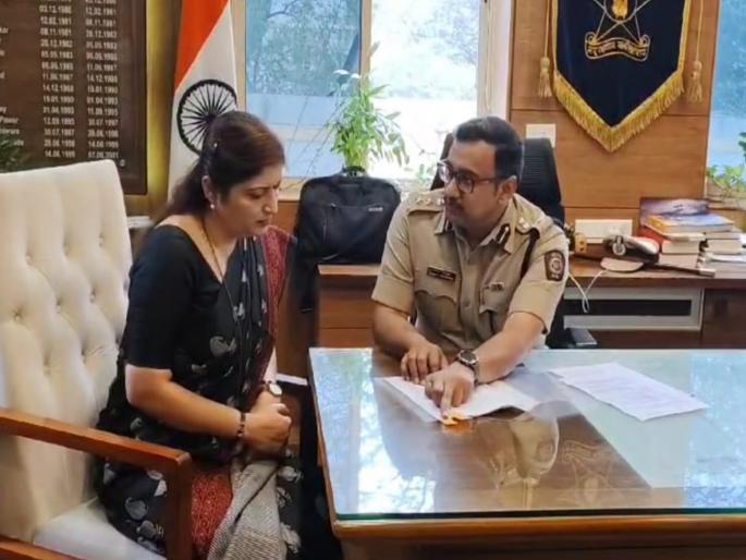 We will follow up to ensure that the murderer of the Rajgurunagar incident gets the death penalty - Rupali Chakankar | राजगुरूनगर घटनेच्या नराधमास फाशी मिळेल यासाठी पाठपुरावा करू - रुपाली चाकणकर We will follow up to ensure that the murderer of the Rajgurunagar incident gets the death penalty - Rupali Chakankar | राजगुरूनगर घटनेच्या नराधमास फाशी मिळेल यासाठी पाठपुरावा करू - रुपाली चाकणकर
