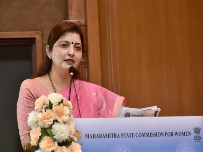 The term widow for a woman after the death of her husband is misconstrued; Rupali Chakankar | पतीच्या निधनानंतर महिलेसाठी विधवा हा शब्द सर्वार्थाने चुकीचे - रुपाली चाकणकर The term widow for a woman after the death of her husband is misconstrued; Rupali Chakankar | पतीच्या निधनानंतर महिलेसाठी विधवा हा शब्द सर्वार्थाने चुकीचे - रुपाली चाकणकर