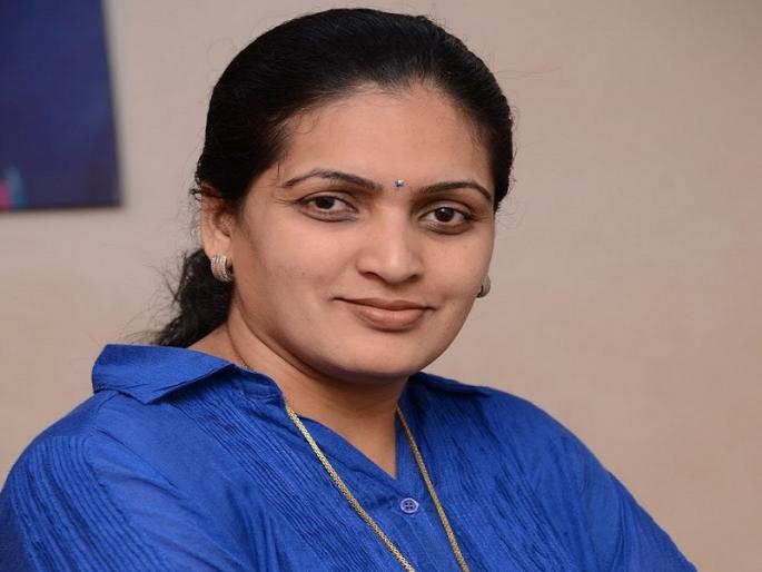 MNS graduate candidate Rupali Patil receives death threats in Pune | मनसेच्या पदवीधर उमेदवार रुपाली पाटील यांना जीवे मारण्याची धमकी, पुण्यात खळबळ 