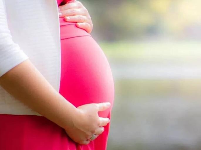 If a school girl gets pregnant, she will get Rs 1 lakh This Russian scheme is being discussed | शाळेत शिकणारी मुलगी प्रेगनंट राहिल्यास १ लाख रुपये मिळणार; रशियाच्या या योजनेची होतेय चर्चा If a school girl gets pregnant, she will get Rs 1 lakh This Russian scheme is being discussed | शाळेत शिकणारी मुलगी प्रेगनंट राहिल्यास १ लाख रुपये मिळणार; रशियाच्या या योजनेची होतेय चर्चा