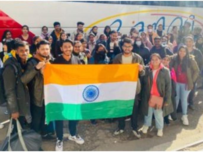 Experience; True, I returned from war-torn Ukraine, but I'm worried about the future | अनुभव; युद्धग्रस्त युक्रेनहून परतलो खरे.. पण, सतावतेय भविष्याची चिंता Experience; True, I returned from war-torn Ukraine, but I'm worried about the future | अनुभव; युद्धग्रस्त युक्रेनहून परतलो खरे.. पण, सतावतेय भविष्याची चिंता