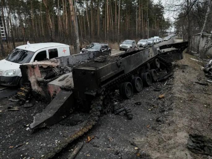 15 thousand russian soldiers killed 101 planes 124 helicopters destroyed claims ukraine on 23 march | Russia-Ukraine War : 15 हजार रशियन सैनिक ठार; 101 विमाने, 124 हेलिकॉप्टर नष्ट, युक्रेनचा दावा  15 thousand russian soldiers killed 101 planes 124 helicopters destroyed claims ukraine on 23 march | Russia-Ukraine War : 15 हजार रशियन सैनिक ठार; 101 विमाने, 124 हेलिकॉप्टर नष्ट, युक्रेनचा दावा