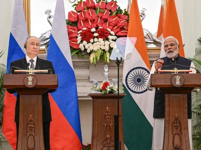 Vladimir Putin India Visit A slap in the face! "Fuel supply to India will continue", Putin clearly said; PM Modi also made a big announcement for Russia | Vladimir Putin India Visit : नाकावर टिच्चून! "भारताला इंधन पुरवठा सुरूच राहणार", पुतिन यांनी स्पष्टच सांगितलं; PM मोदींचीही रशियासाठी मोठी घोषणा
