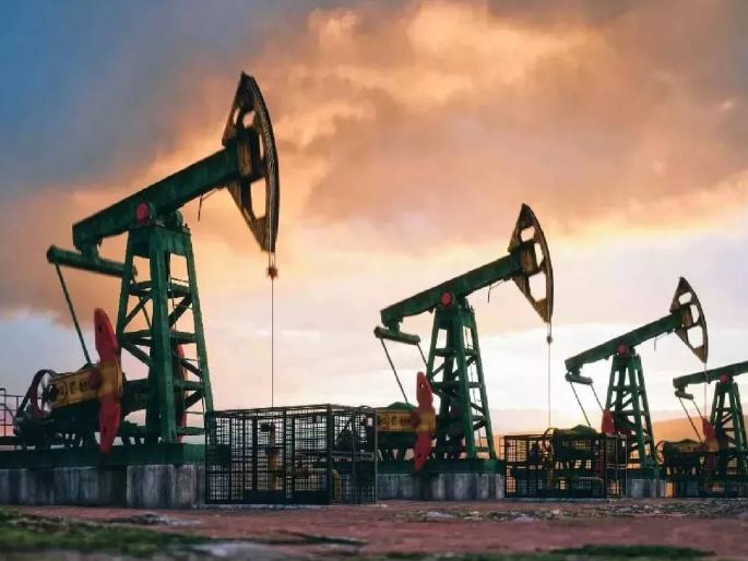 India faces difficulties in obtaining Russian oil due to Trump and sanctions | ट्रम्प अन् निर्बंधांमुळे रशियन तेल मिळवण्यात भारताला अडचणी; जहाज कंपन्यांनी दिला नकार