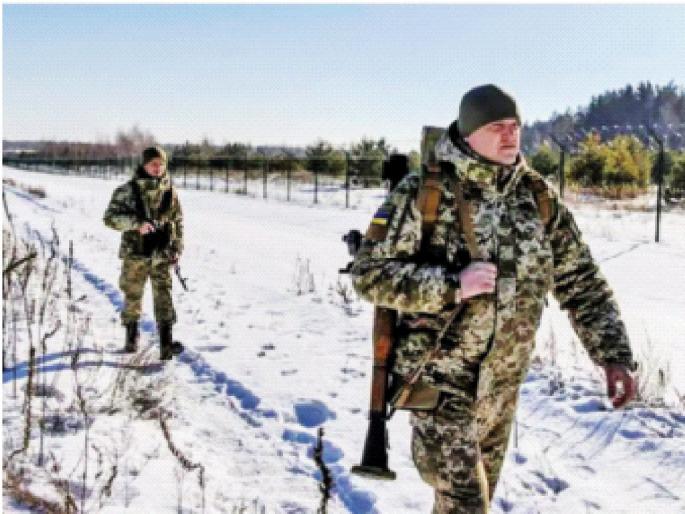 Cyber attacks on government websites in Ukraine; Withdrawal of some Russian troops | युक्रेनमधील सरकारी वेबसाइटवर सायबर हल्ले; रशियाच्या काही लष्करी तुकड्या माघारी Cyber attacks on government websites in Ukraine; Withdrawal of some Russian troops | युक्रेनमधील सरकारी वेबसाइटवर सायबर हल्ले; रशियाच्या काही लष्करी तुकड्या माघारी