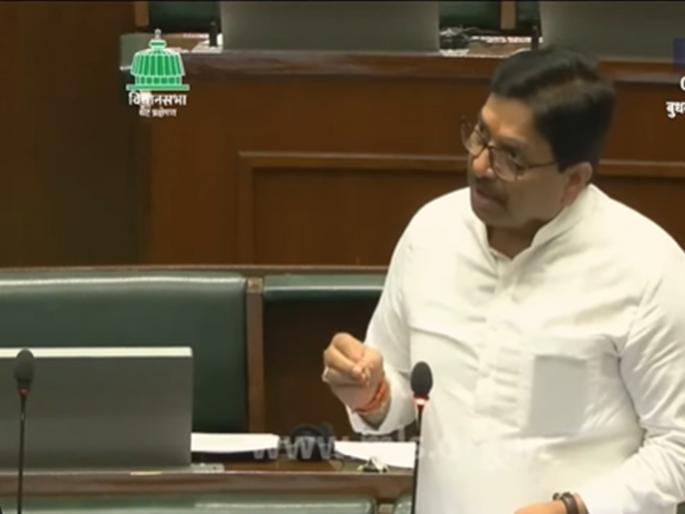 A meeting will be held with the municipal commissioner for roads and other facilities in Aarey | आरेतील रस्ते व अन्य सुविधांसाठी पालिका आयुक्तांसोबत बैठक घेणार A meeting will be held with the municipal commissioner for roads and other facilities in Aarey | आरेतील रस्ते व अन्य सुविधांसाठी पालिका आयुक्तांसोबत बैठक घेणार