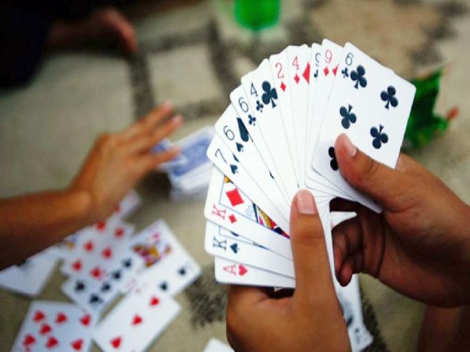 'Trap', cash, mobile seized on ten gamblers including former corporator Wasim Crorepati | माजी नगरसेवक वसीम करोडपतीसह दहा जुगाऱ्यांवर ‘ट्रॅप’; रोकड, मोबाईल जप्त 'Trap', cash, mobile seized on ten gamblers including former corporator Wasim Crorepati | माजी नगरसेवक वसीम करोडपतीसह दहा जुगाऱ्यांवर ‘ट्रॅप’; रोकड, मोबाईल जप्त