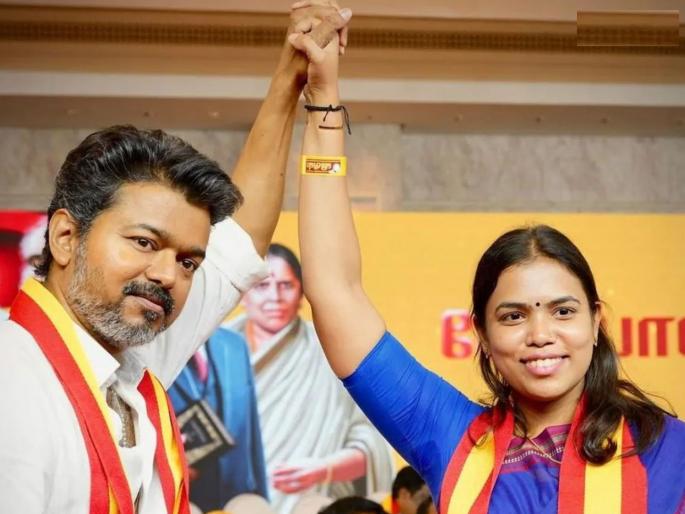Just 29-year-old Kirtana to become minister in Tamil Nadu; will take oath today along with Thalapathy Vijay | अवघ्या २९ वर्षाची किर्तना तामिळनाडूत बनणार मंत्री; थलापती विजय यांच्यासोबत आज घेणार शपथ Just 29-year-old Kirtana to become minister in Tamil Nadu; will take oath today along with Thalapathy Vijay | अवघ्या २९ वर्षाची किर्तना तामिळनाडूत बनणार मंत्री; थलापती विजय यांच्यासोबत आज घेणार शपथ