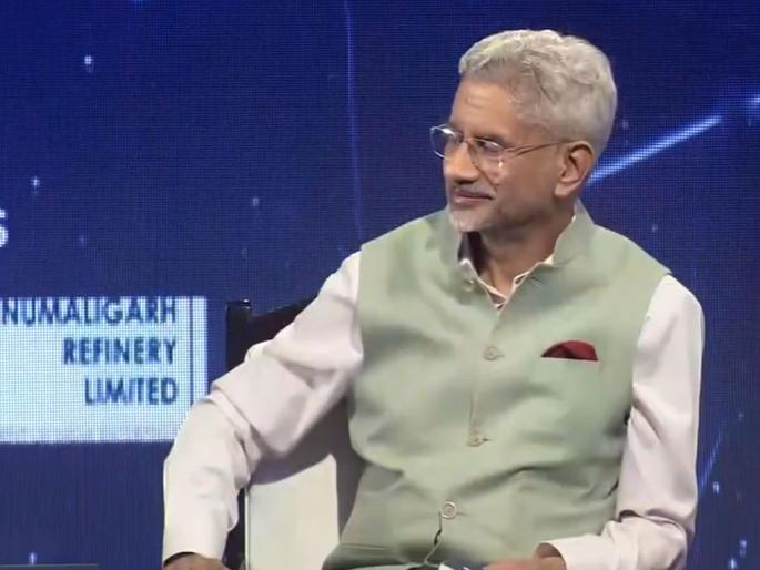 whether kim jong or george soros whom would you like to have dinner S Jaishankar best reply Watch the video | कुणासोबत डिनर करायला आवडेल किम जोंग की जॉर्ज सोरोस? जयशंकर यांचं उत्तर ऐकून टाळ्यांचा कडकडाट; बघा Video whether kim jong or george soros whom would you like to have dinner S Jaishankar best reply Watch the video | कुणासोबत डिनर करायला आवडेल किम जोंग की जॉर्ज सोरोस? जयशंकर यांचं उत्तर ऐकून टाळ्यांचा कडकडाट; बघा Video