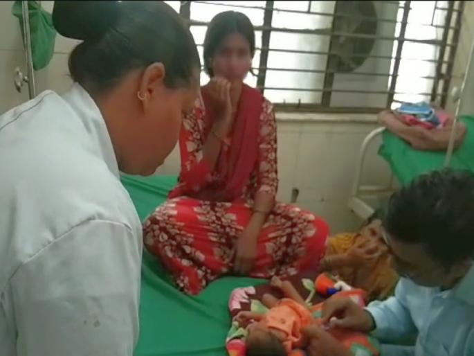 Woman arrested in Hinganghat who theft the baby from Chandrapur | चंद्रपुरातून बाळाची चोरी; हिंगणघाटात महिलेस अटक Woman arrested in Hinganghat who theft the baby from Chandrapur | चंद्रपुरातून बाळाची चोरी; हिंगणघाटात महिलेस अटक