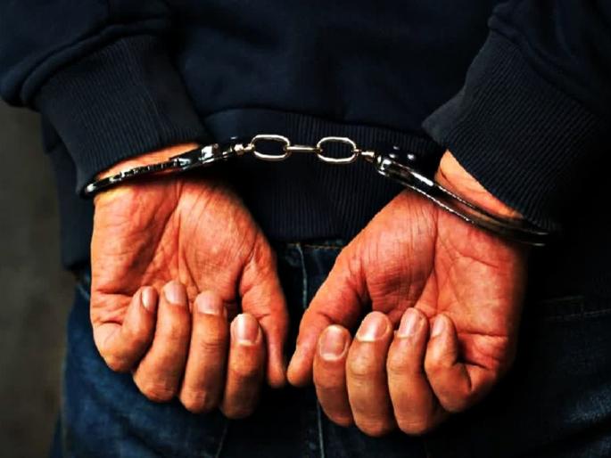 notorious criminals arrested in for attempted murder of a woman | भररस्त्यात महिलेसह नातेवाईकांवर प्राणघातक हल्ला, सराईत गुन्हेगारास अटक notorious criminals arrested in for attempted murder of a woman | भररस्त्यात महिलेसह नातेवाईकांवर प्राणघातक हल्ला, सराईत गुन्हेगारास अटक