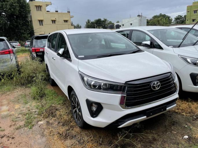 Toyota suddenly closes bookings for Innova Crysta diesel; What is the reason? | Toyota Innova Crysta: टोयोटाने इनोव्हा क्रिस्टा डिझेलचे बुकिंग अचानक बंद केले; कारण काय? Toyota suddenly closes bookings for Innova Crysta diesel; What is the reason? | Toyota Innova Crysta: टोयोटाने इनोव्हा क्रिस्टा डिझेलचे बुकिंग अचानक बंद केले; कारण काय?