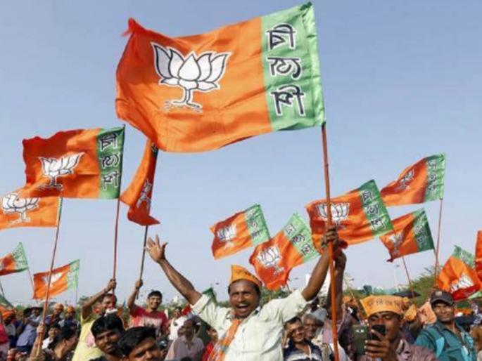 Karnataka Result encourages MLAs on edge of party | कर्नाटकचा निकाल काठावरच्या आमदारांना प्रोत्साहन देणारा ! Karnataka Result encourages MLAs on edge of party | कर्नाटकचा निकाल काठावरच्या आमदारांना प्रोत्साहन देणारा !