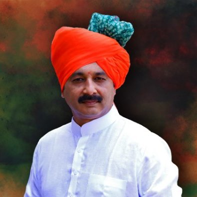 No police recruitment till Maratha reservation is decided: MP Sambhaji Raje | मराठा आरक्षणाचा निर्णय होईपर्यंत पोलीस भरती नको : खासदार संभाजीराजे No police recruitment till Maratha reservation is decided: MP Sambhaji Raje | मराठा आरक्षणाचा निर्णय होईपर्यंत पोलीस भरती नको : खासदार संभाजीराजे