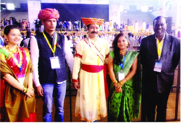 Mahesh and Anita of Saita won the hearts of Indians in India | साताºयाच्या महेश अन् अनिताने नॉयड्यात जिंकली भारतीयांची मने Mahesh and Anita of Saita won the hearts of Indians in India | साताºयाच्या महेश अन् अनिताने नॉयड्यात जिंकली भारतीयांची मने