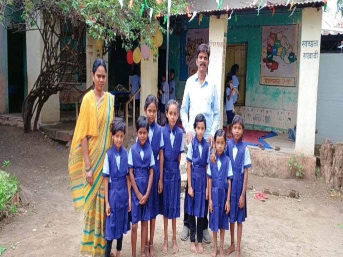 in yavatmal the cloth will come from the state to be cut and the village lady will sew it | राज्यावरून कापड येणार कापून, गावातली बाई देणार शिवून! in yavatmal the cloth will come from the state to be cut and the village lady will sew it | राज्यावरून कापड येणार कापून, गावातली बाई देणार शिवून!